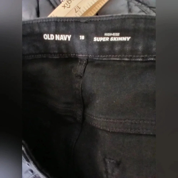 Old Navy black high rise skinny jeans women's size 18 - Picture 3 of 8